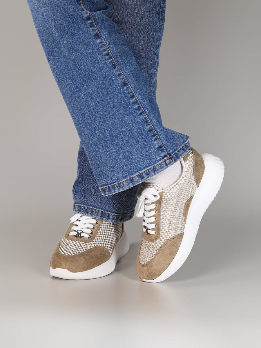 Dania Cream Sneakers