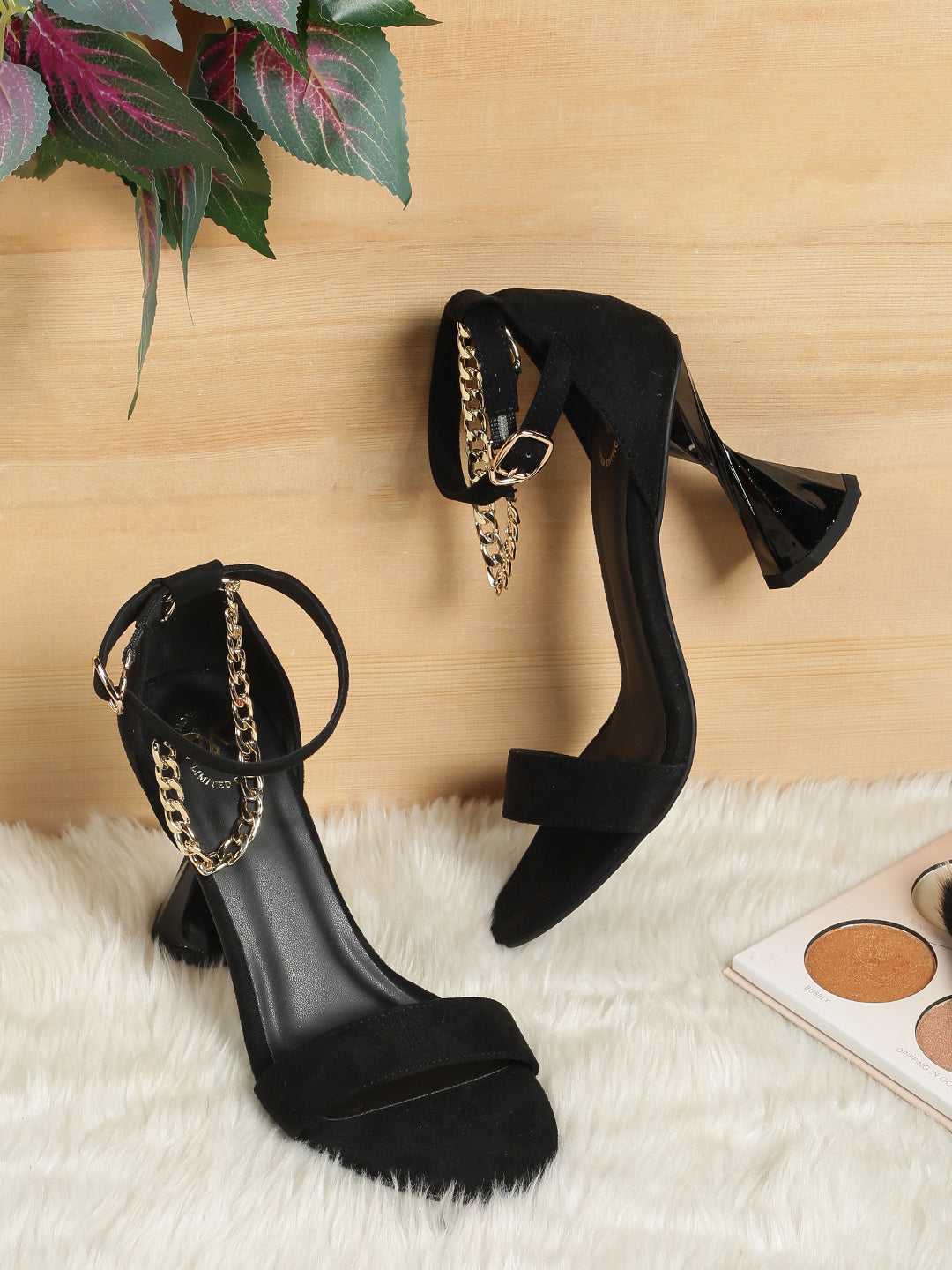 monrow black heels