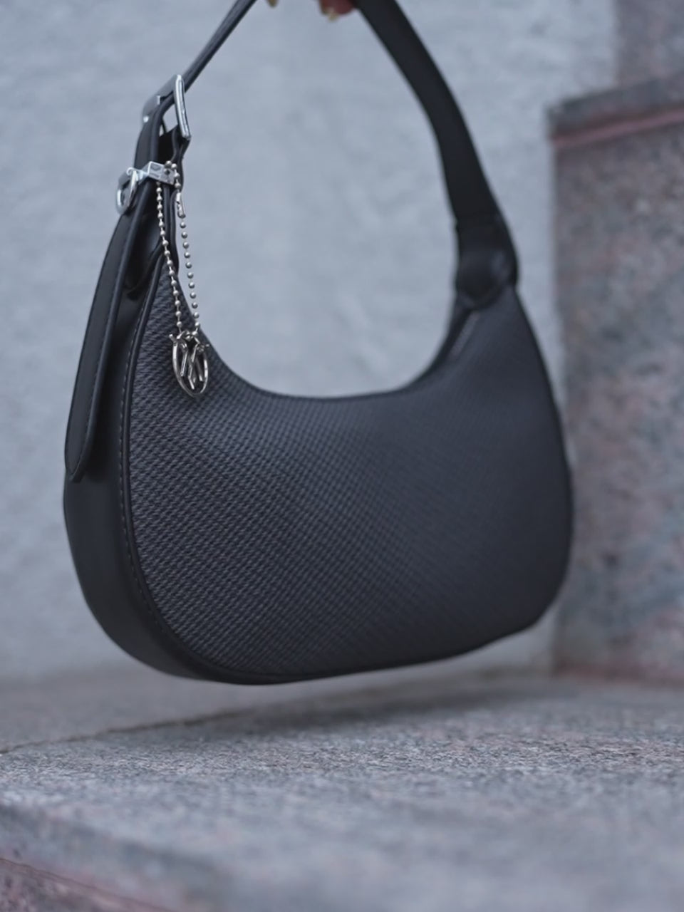 Clovi Black Handheld Bag