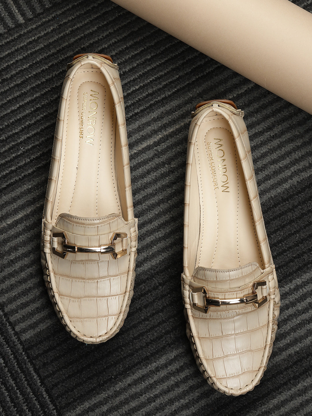 Lupe Beige Loafers