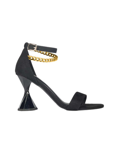 Ban Black Heels