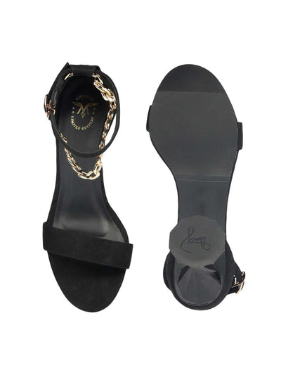 Ban Black Heels