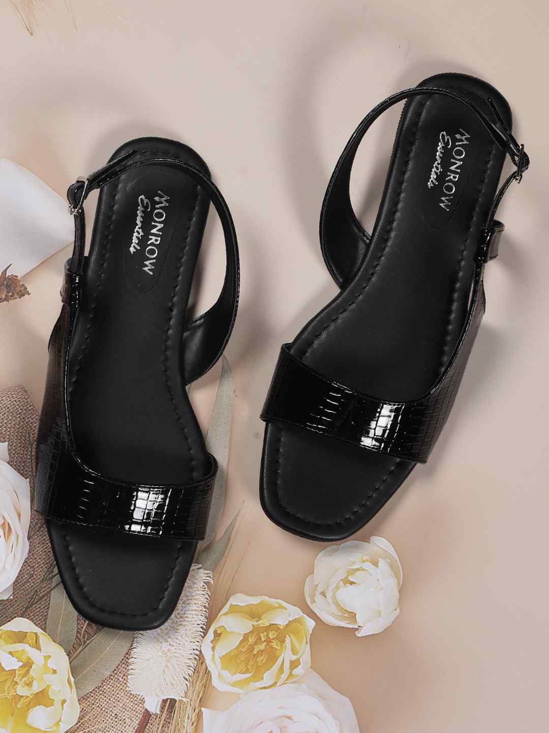 Lyna Black Flats