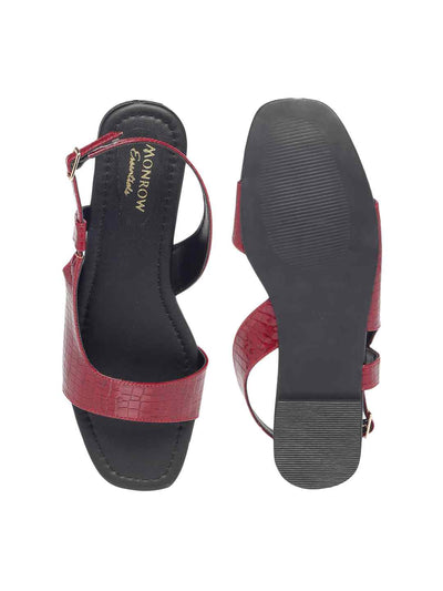 Lyna Maroon Flats