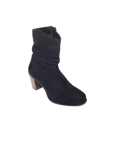 Sarah Black Boots