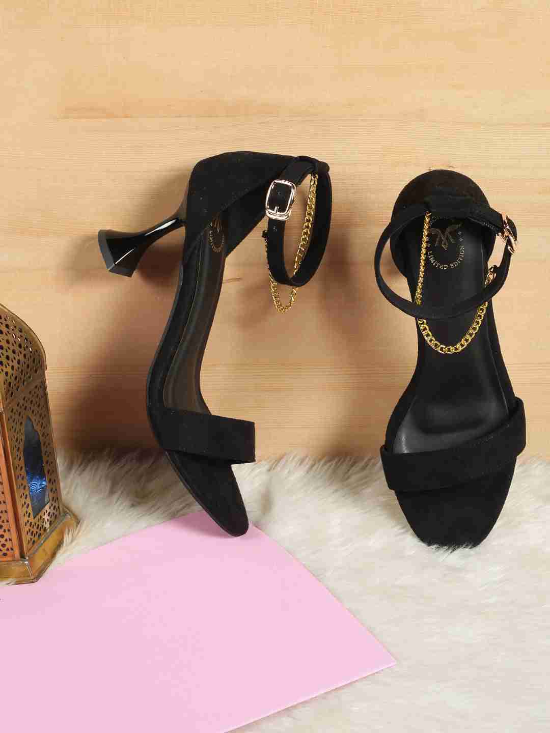 Sort Black Heels